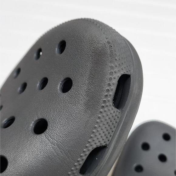 Crocs Men\'s Classic Gray Clogs/Sandals Size 12 Gray main image 5